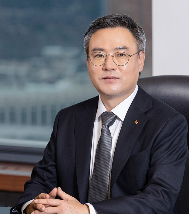 Jang, Dong Hyun CEO and Vice Chairman Photo